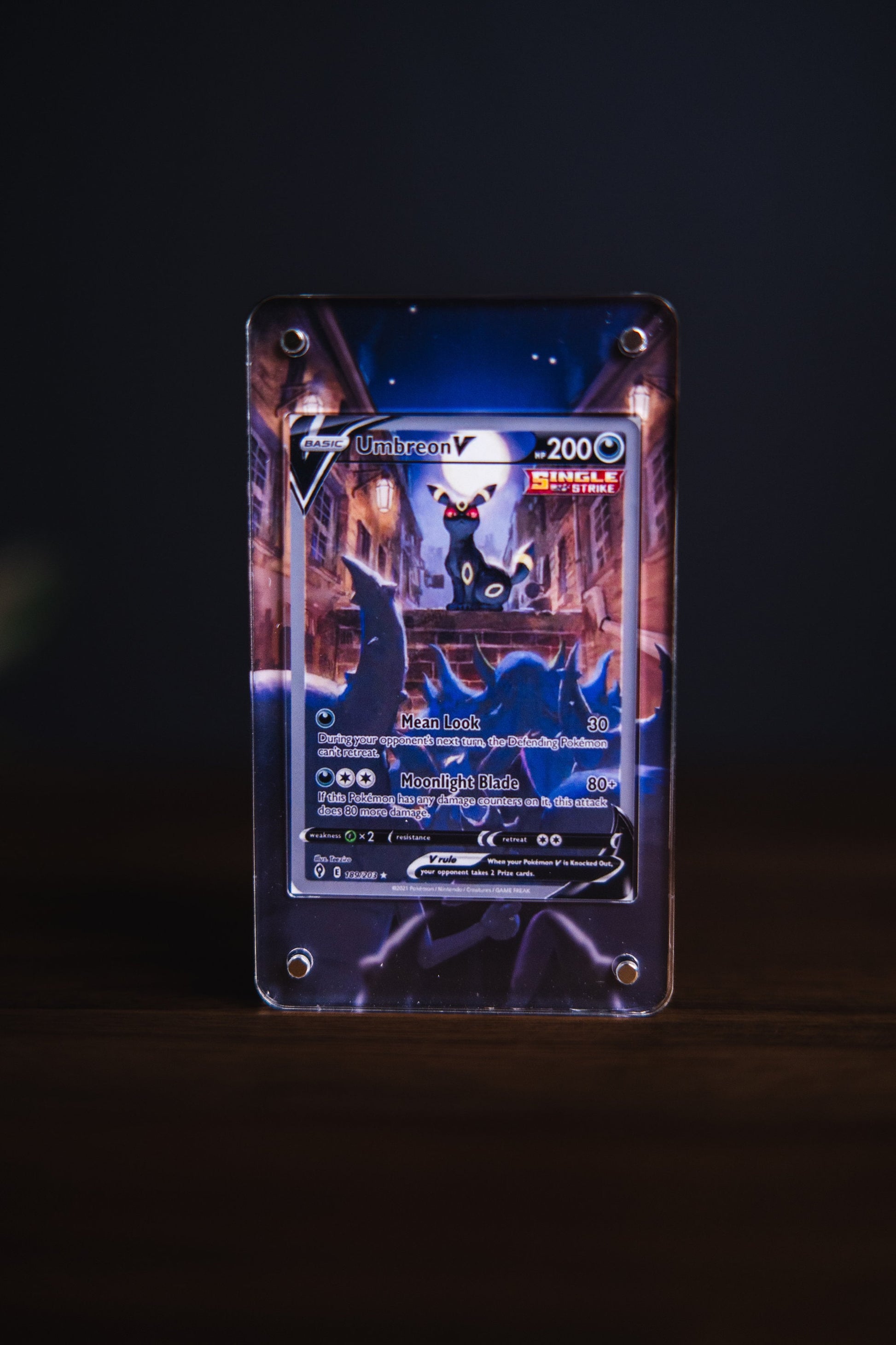 Umbreon V Alternate Art | Card Display Case Extended Art for Pokemon Card